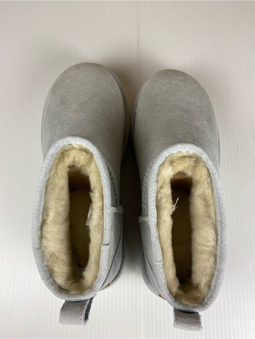 UGG Classic Ultra Mini Goose Light Grey Blue Boots Women’s 6 NIB - Picture 6 of 13